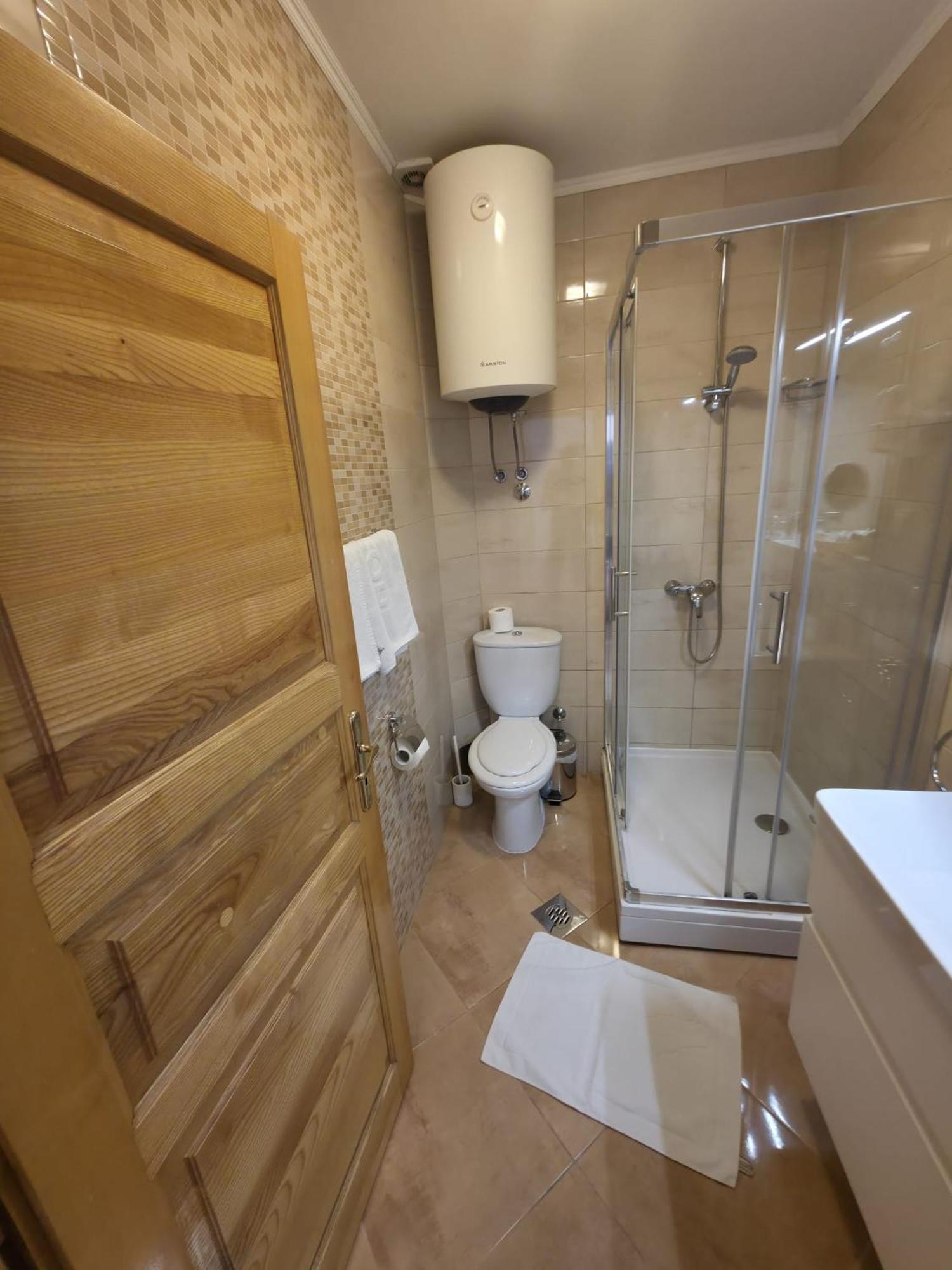 Meridian Hotel 4*