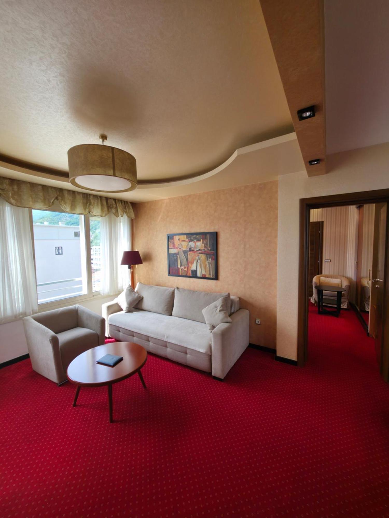 Meridian 4* Budva