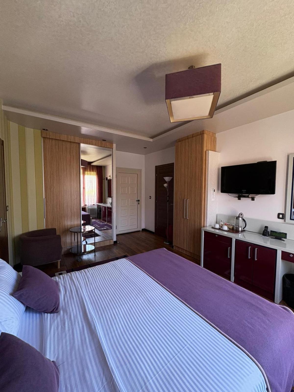 Meridian 4*