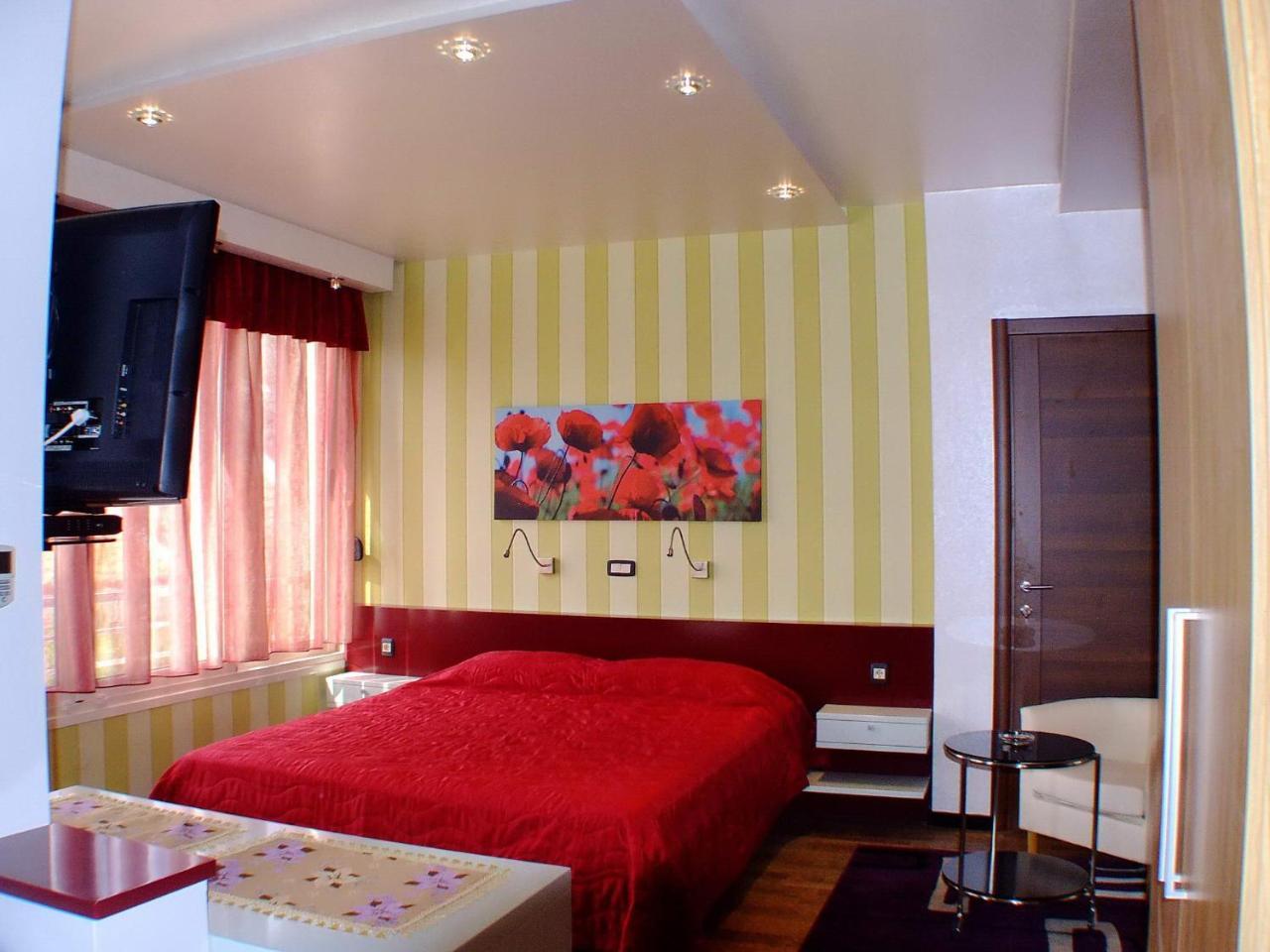 Отель Meridian 4*